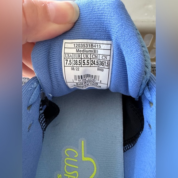 Brooks Adrenaline GTS 22 women’s 7.5 medium (1B) - Picture 3 of 6